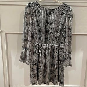 1 STATE Dress.  Black, gray, silver.  Size Small